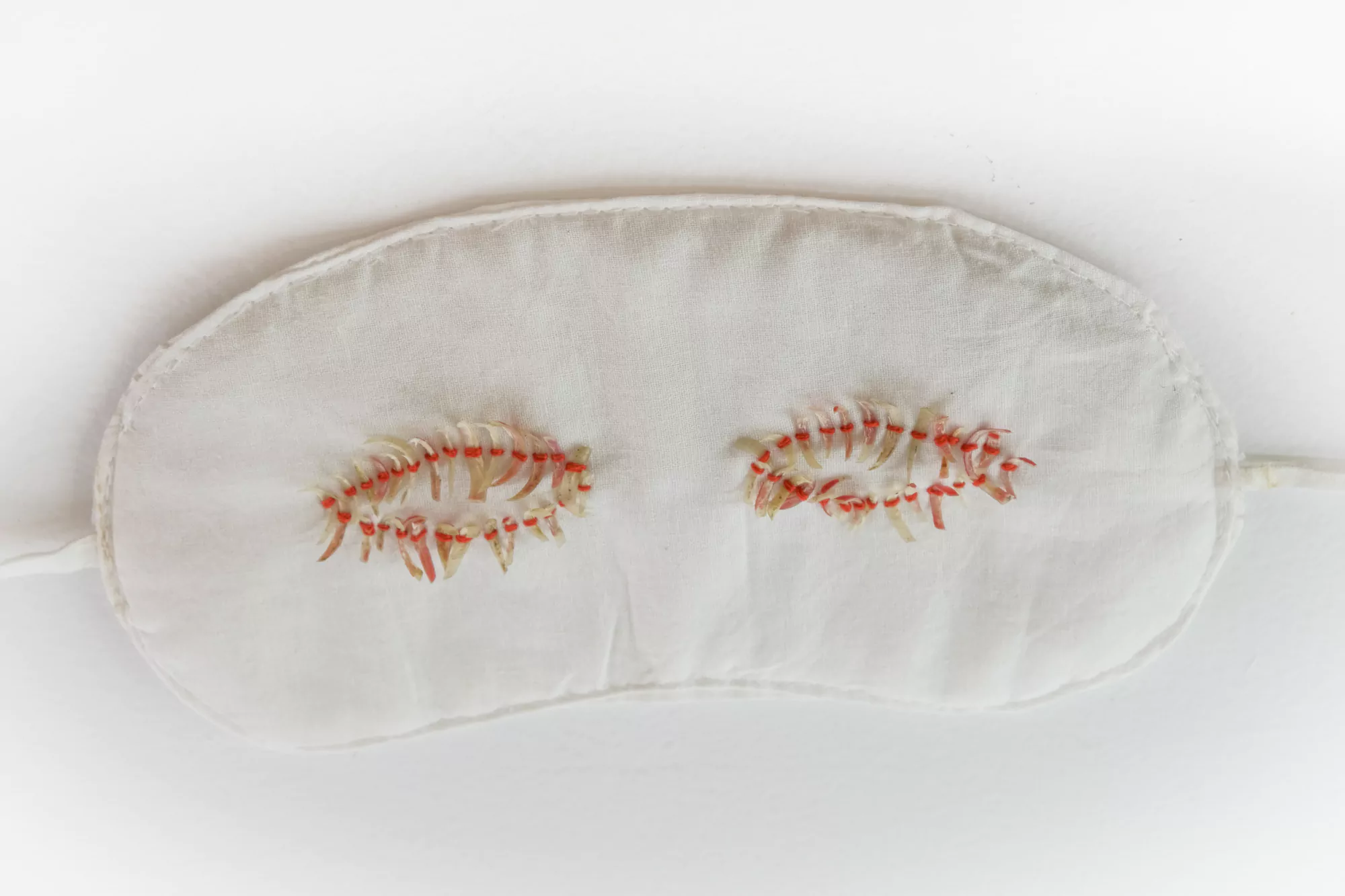 Siempre hay un ojo que te ve / There is always an eye that sees you