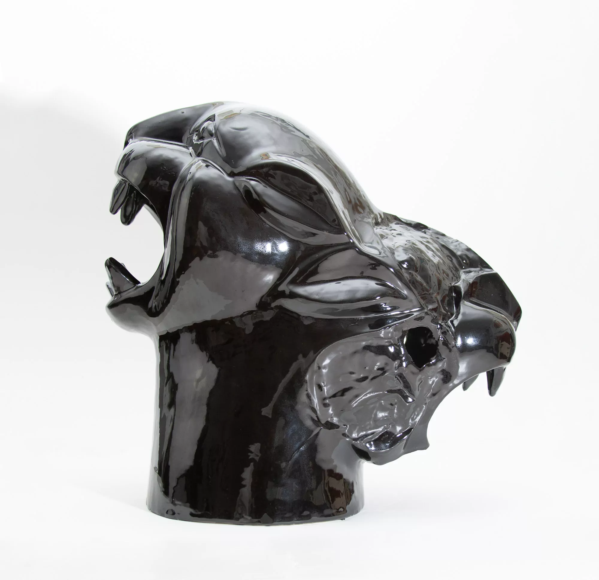 Ofrenda para el león blanco / Sacrifice for the white lion