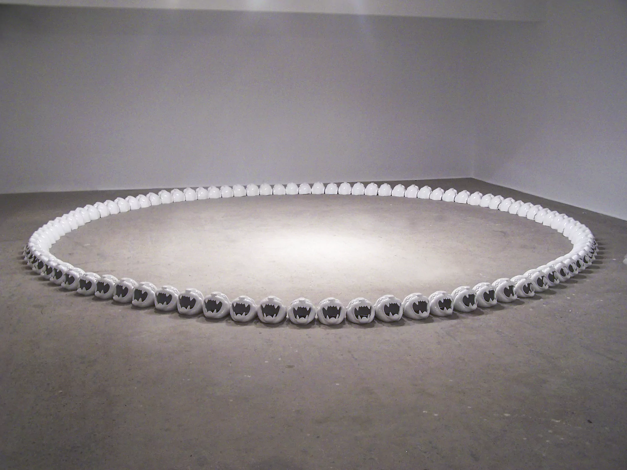 Ofrenda de 100 jaguares para el león blanco / Sacrifice of 100 jaguars for the white lion